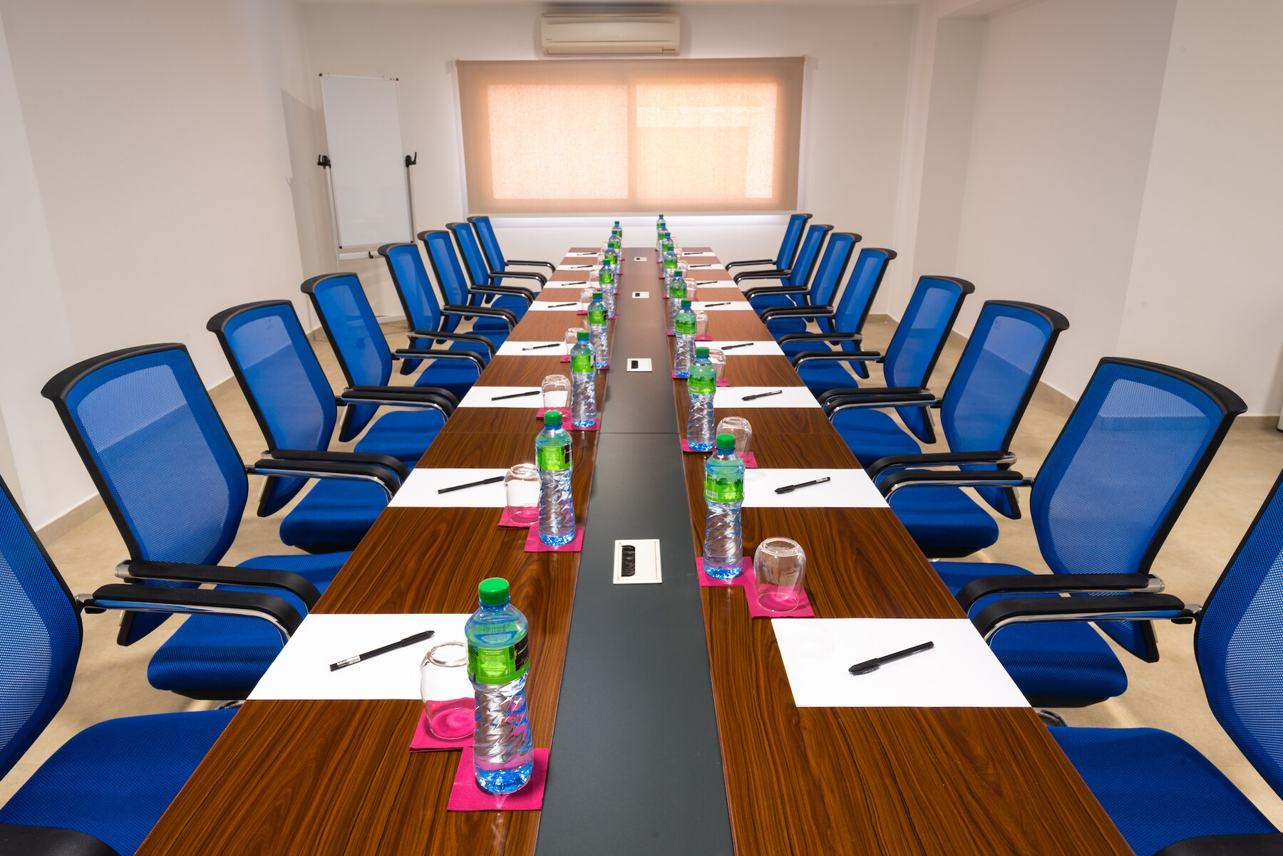 Flexible meeting room at L’Adresse Dakar