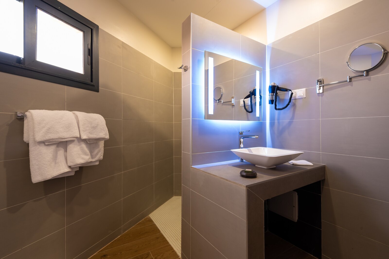 Douche de la Suite Junior